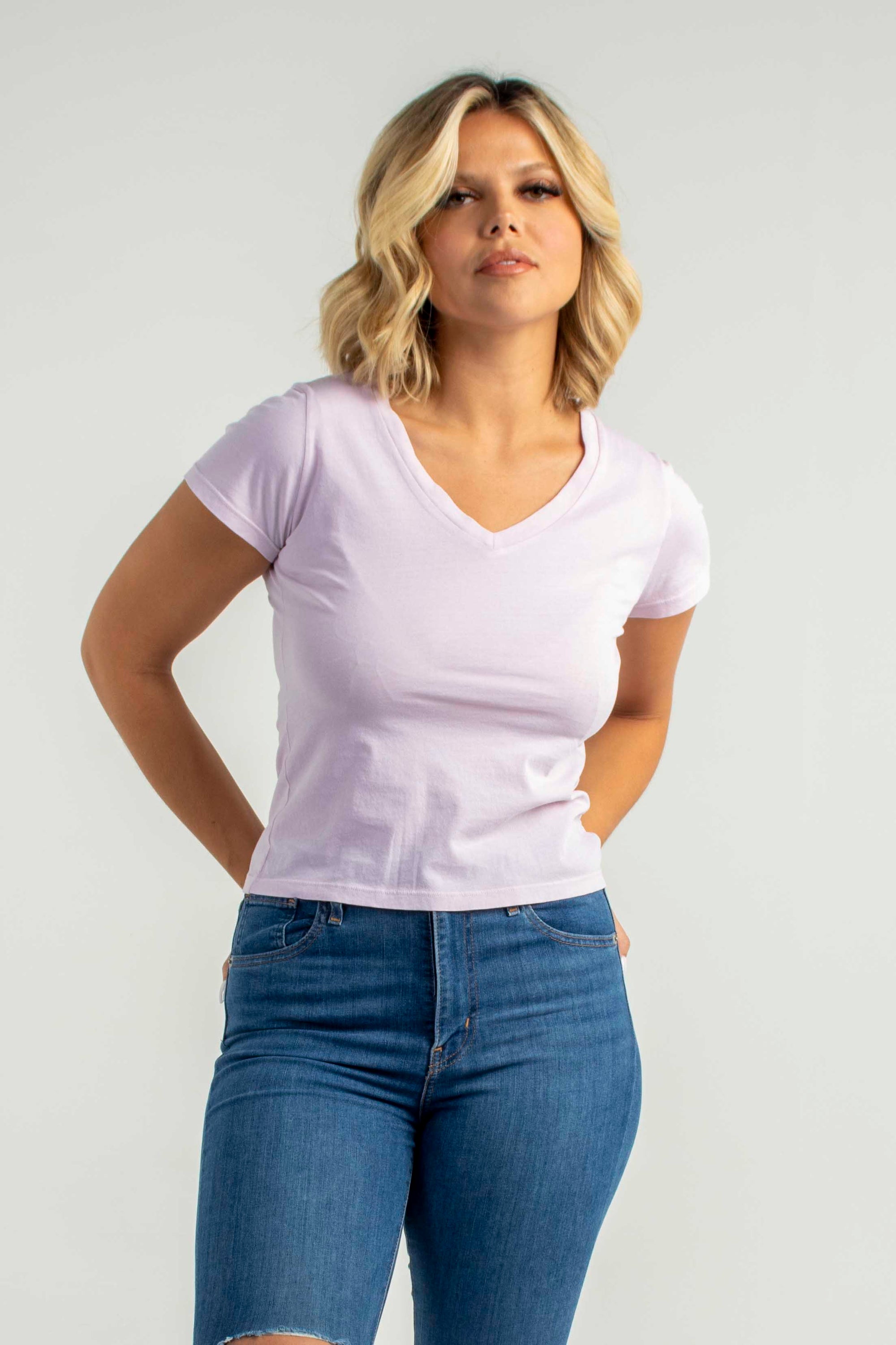 Lila V-Neck Tee