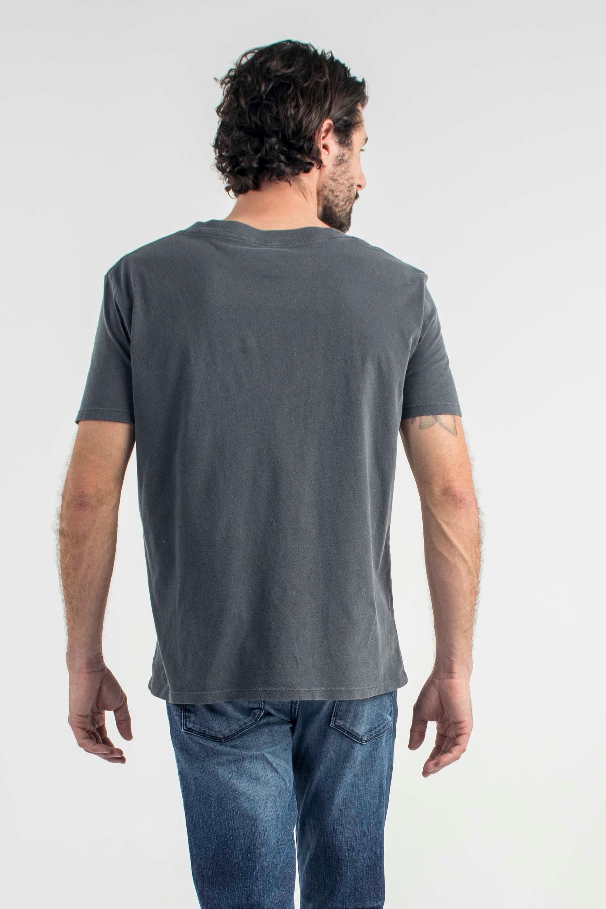 Roberto V-Neck Tee