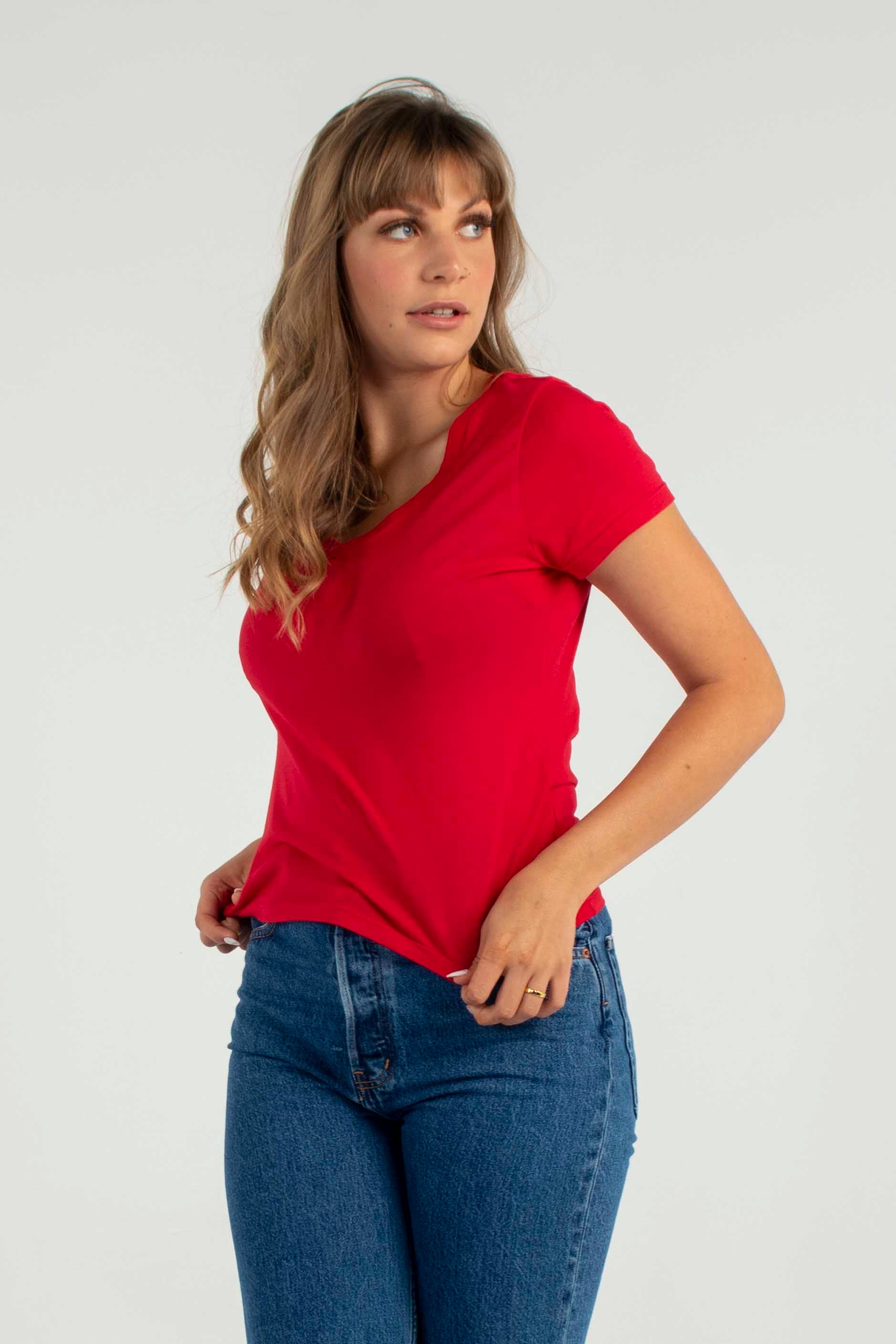 Lila V-Neck Tee