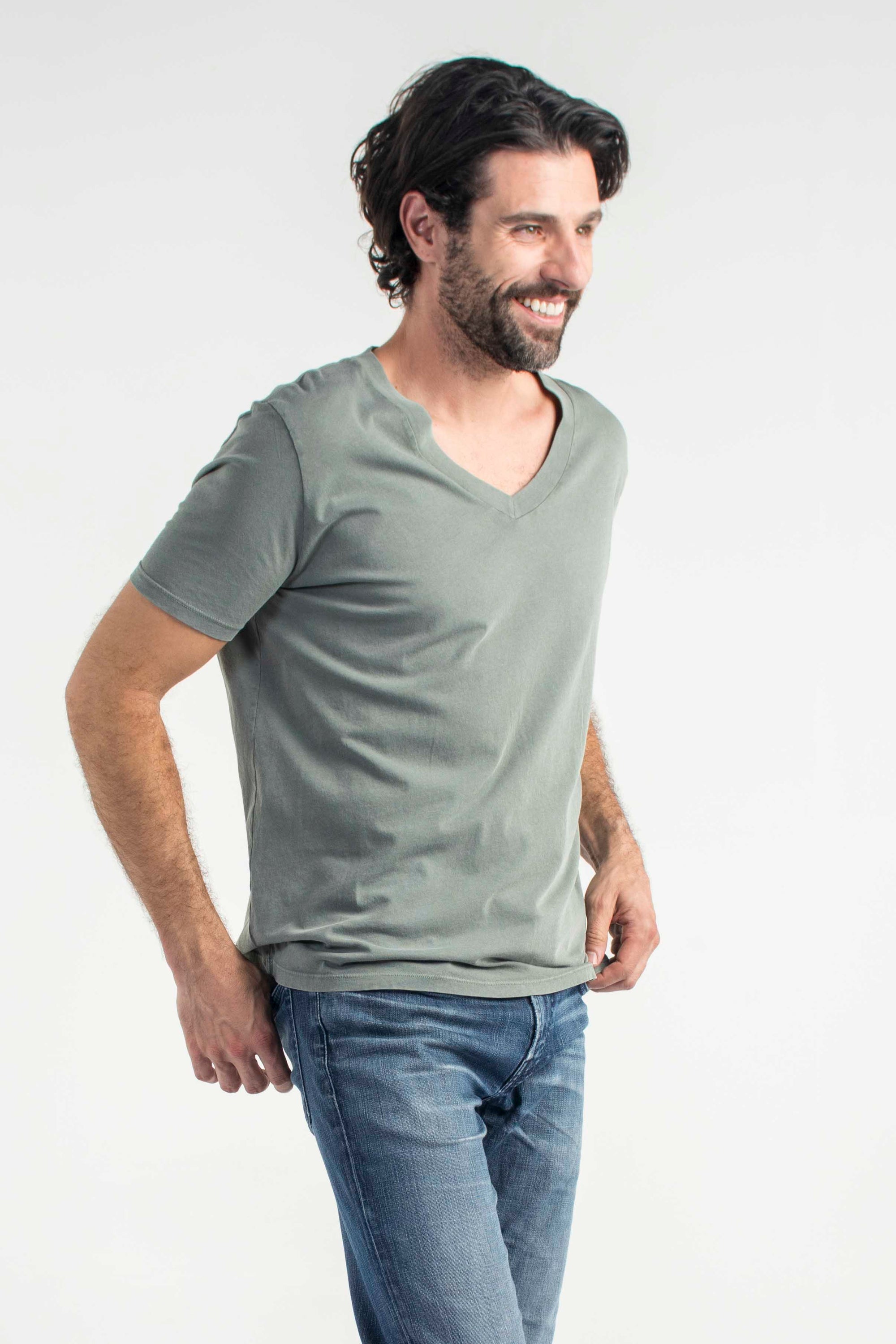 Roberto V-Neck Tee