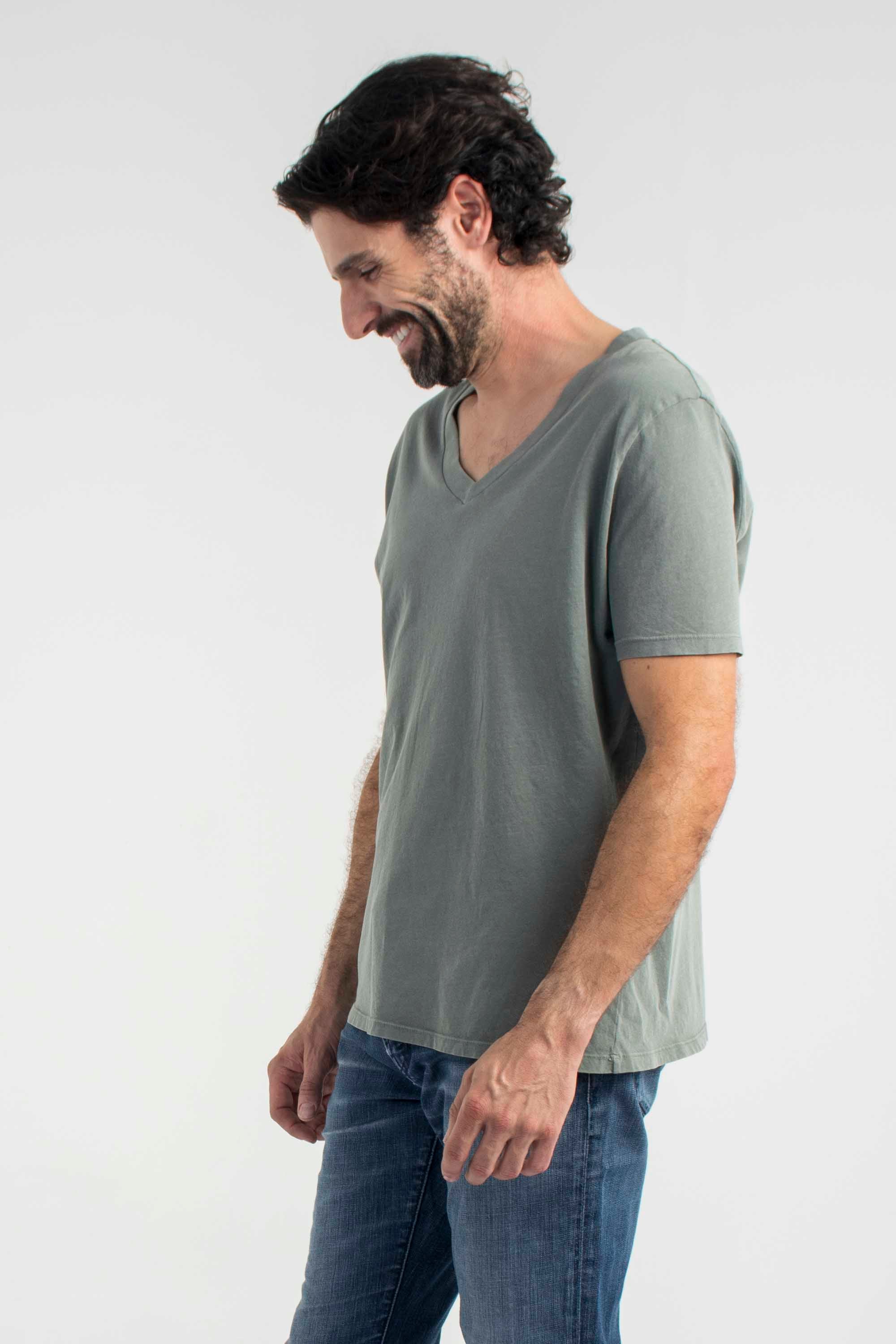 Roberto V-Neck Tee